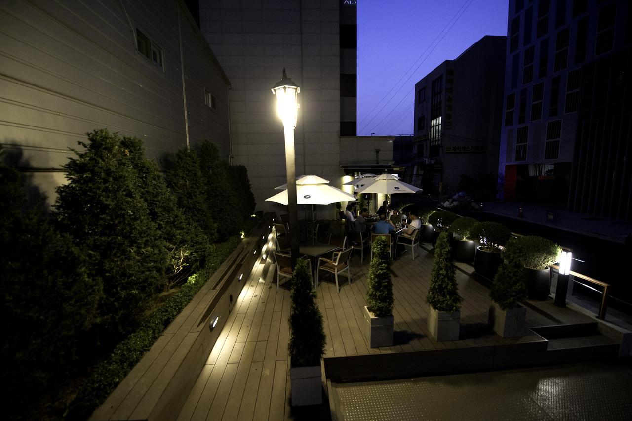 Acube Hotel Dongdaemun Сеул Экстерьер фото